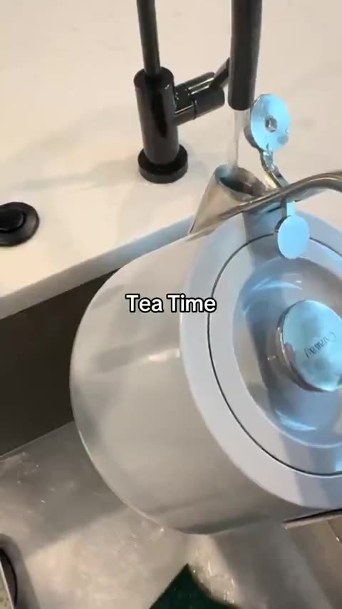 Tea time with Hibiscus and Dandelion boxes